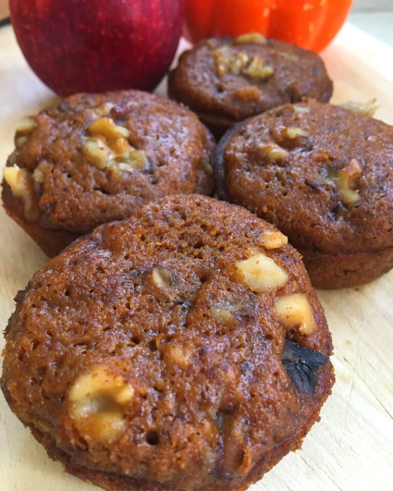 Healthy Pumpkin Apple Muffins