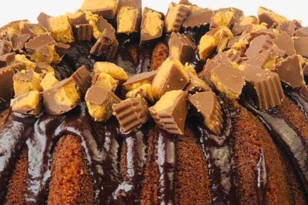 peanut butter pound cake with chocolate ganache