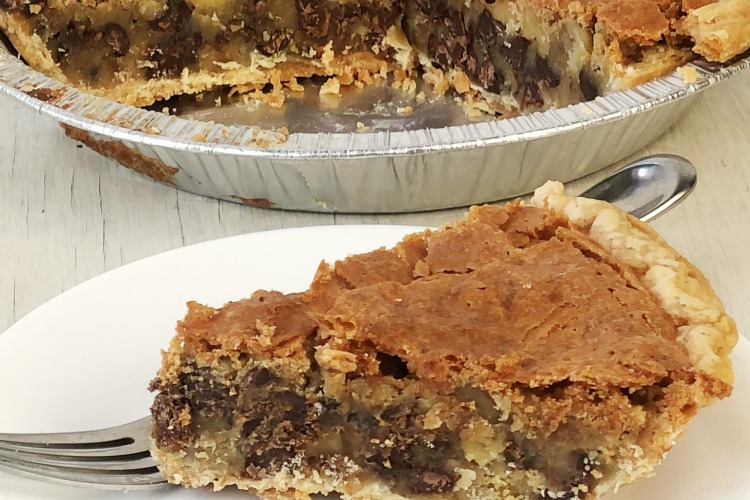 TOLL HOUSE CHOCOLATE CHIP PIE (EASY RECIPE)