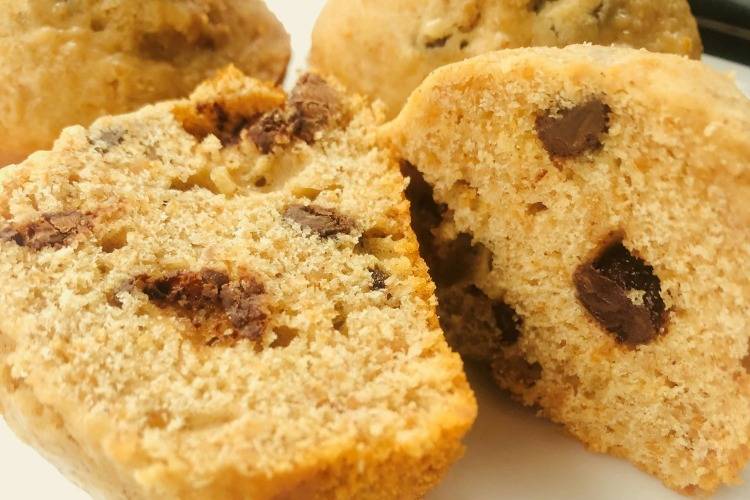 Easy Peanut Butter Muffins With Chocolate Chips