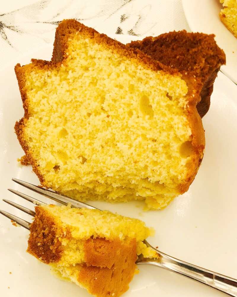 The Best Southern Buttermilk Pound Cake