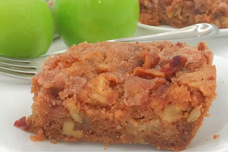 Need A Last Minute Dessert? Make This Apple Cake