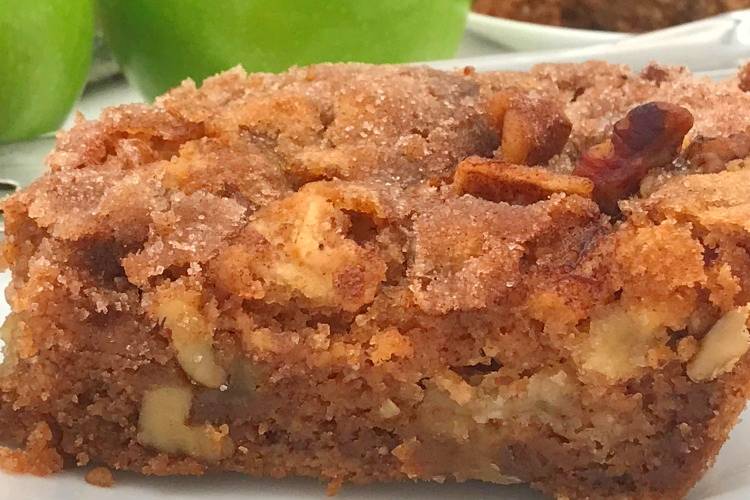 Marie-Hélène's Apple Cake Recipe