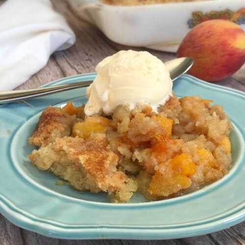 SIMPLE 4 INGREDIENT PEACH COBBLER