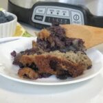 easy blueberry slow cooker cobbler recipe
